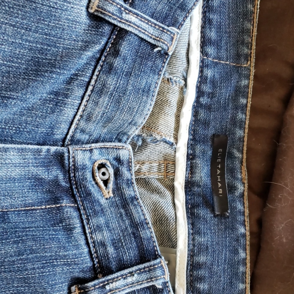 Size 10 Elie Tahari jeans.